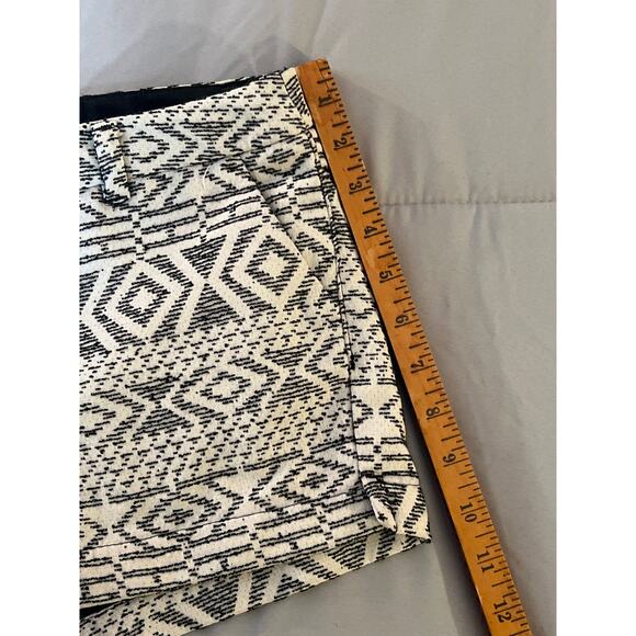 Merona Women's Chino Shorts Size 4 White Black Textured 3" Inseam Low Rise - Picture 6 of 7